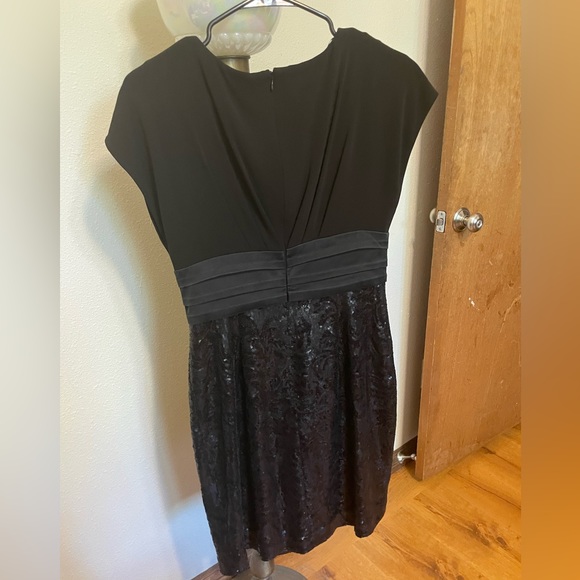 Kate Unger V-Neck Black Sequined Cocktail Dress - Picture 2 of 5